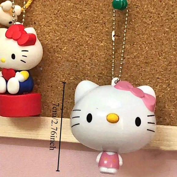 Hello Kitty Tape Measure Keychain 60" Retractable - Picture 4 of 6